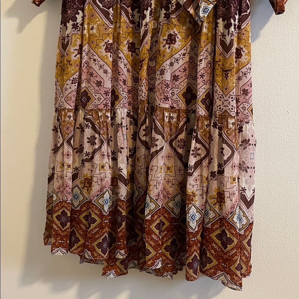 Cara Cara Lolan Geo Print Georgette Midi Dress Women’s Size Medium Rose Dawn NWT - Picture 7 of 12